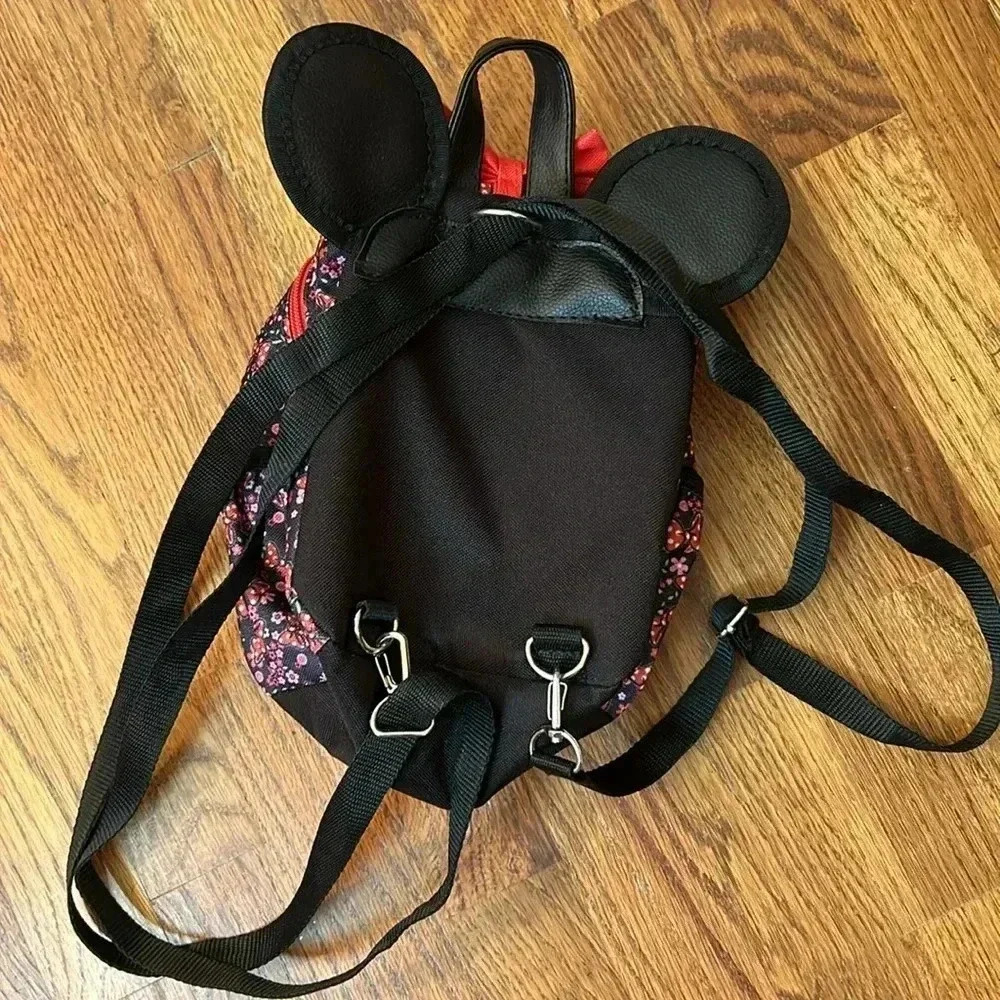 Disney Minnie Mouse Mini Backpack, great condition - Picture 2 of 7